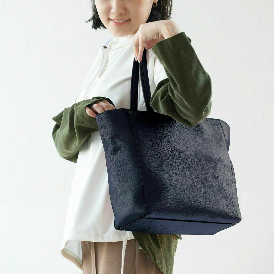 シュリンクレザートートバッグ