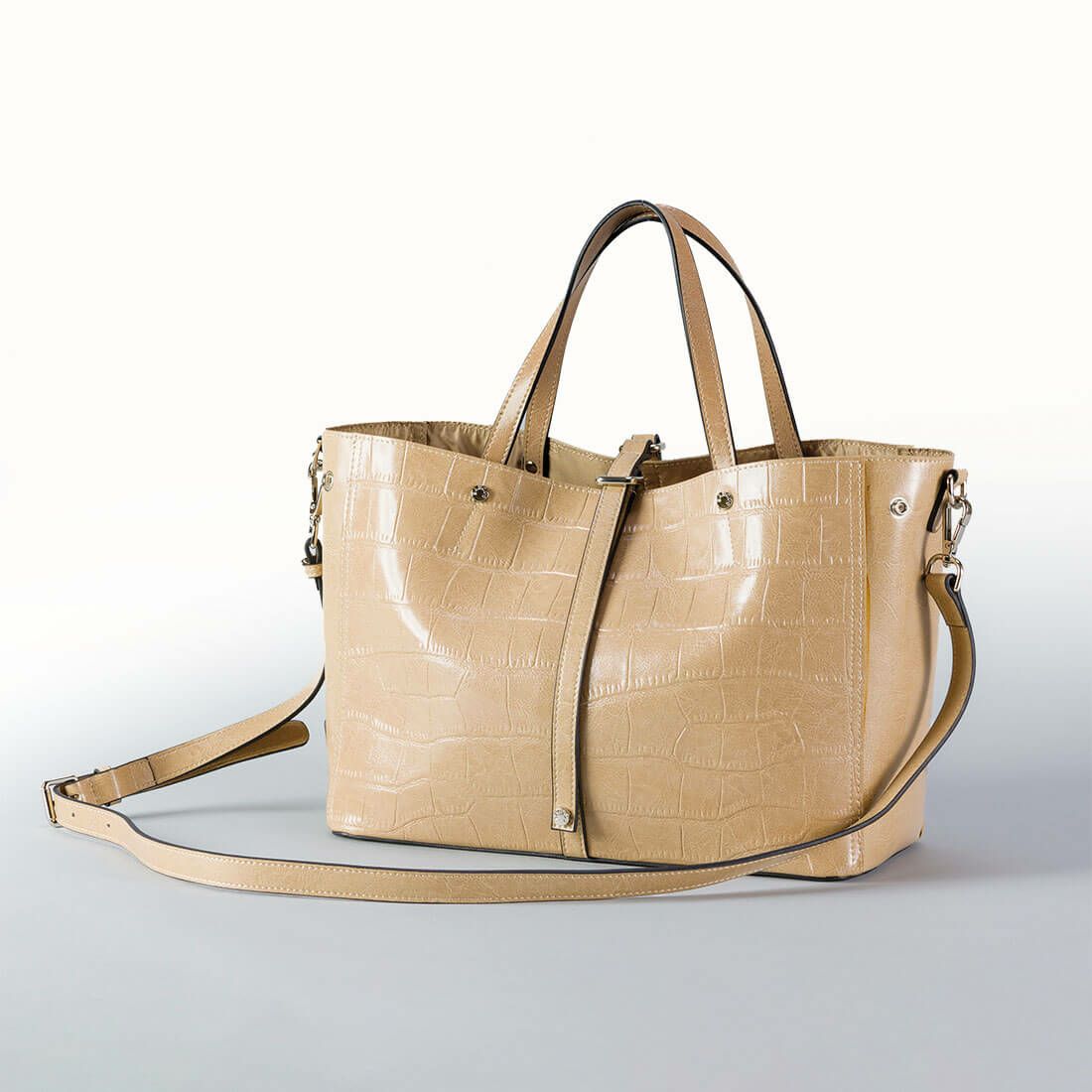 クロコダイル型押しシャイニングレザートート