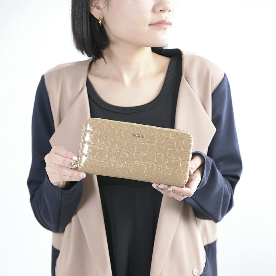 クロコダイル型押しロングウォレット