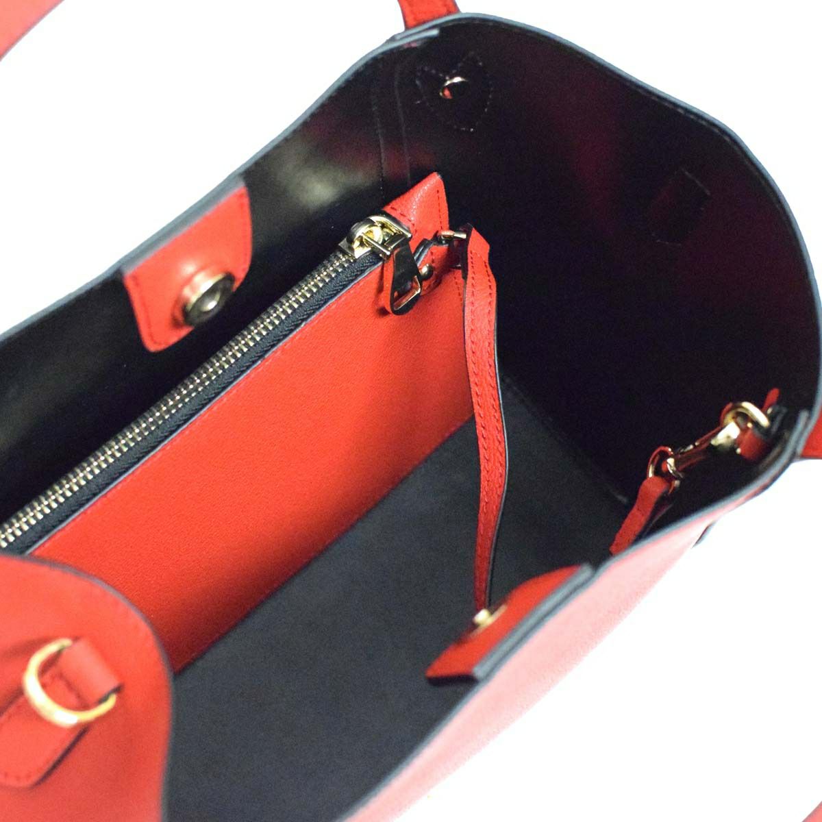 チャーム付きレザー3wayハンドバッグ