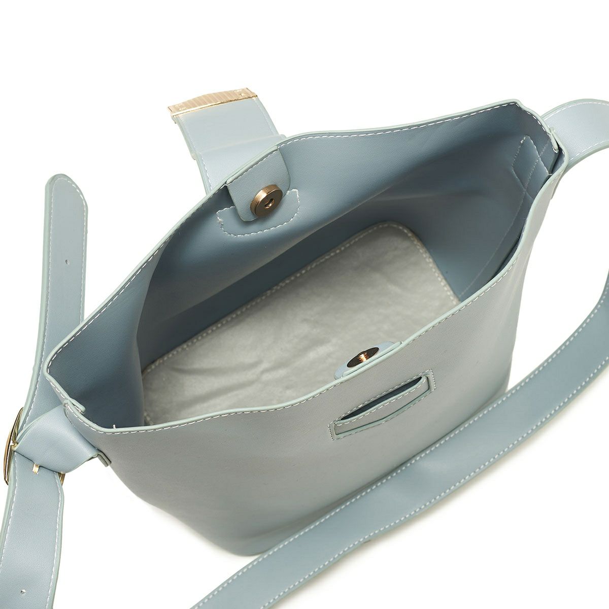 金具デザインショルダーバッグ