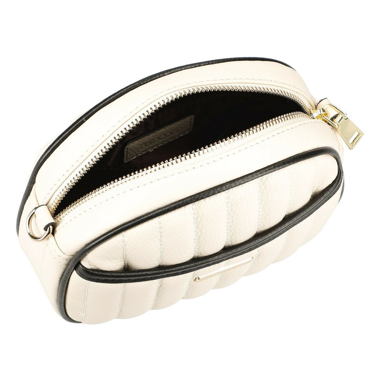 ラインキルティングポシェット