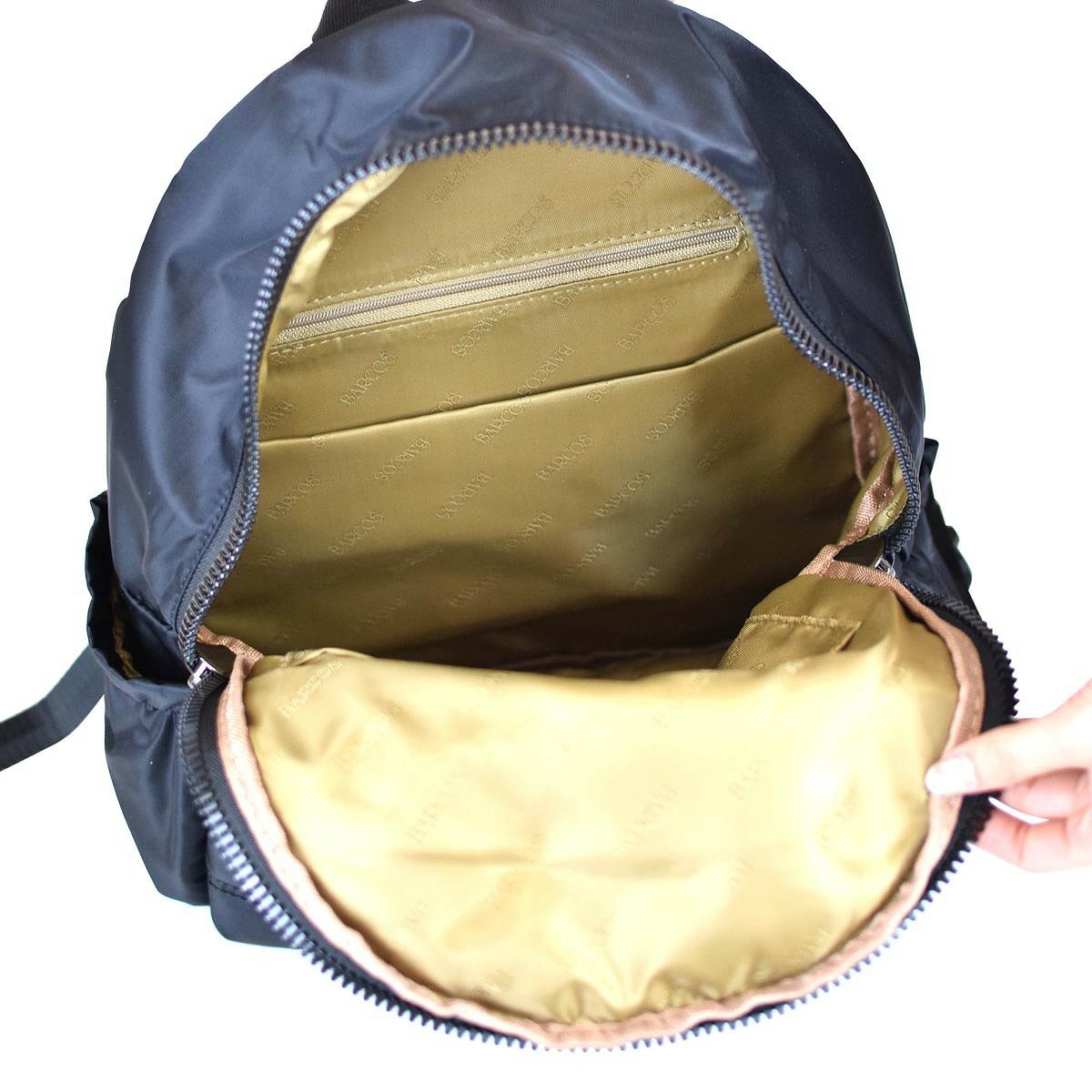 シンプルナイロンリュック