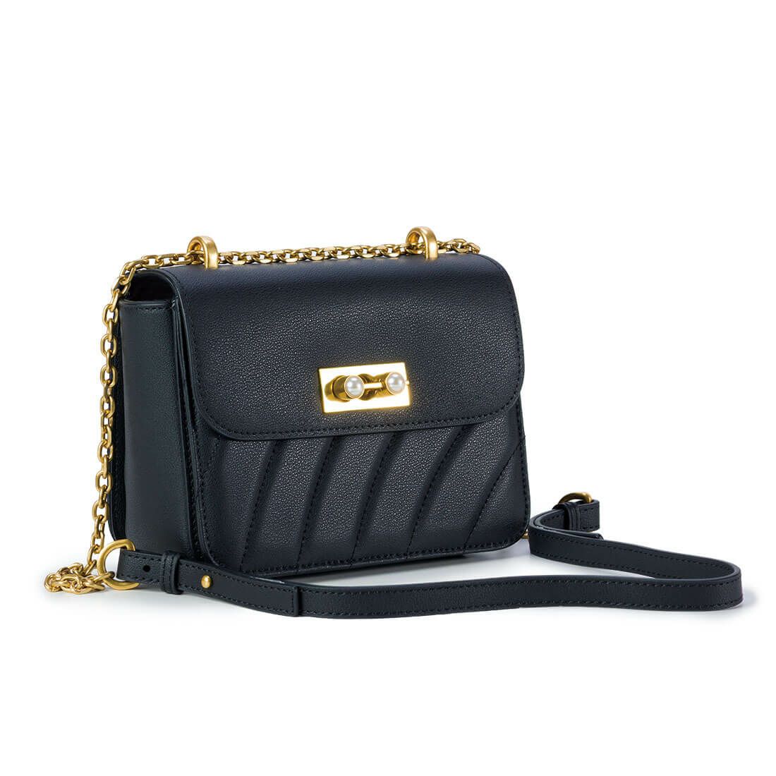 レザー ラウンドキルティングメタルチェーンポシェット