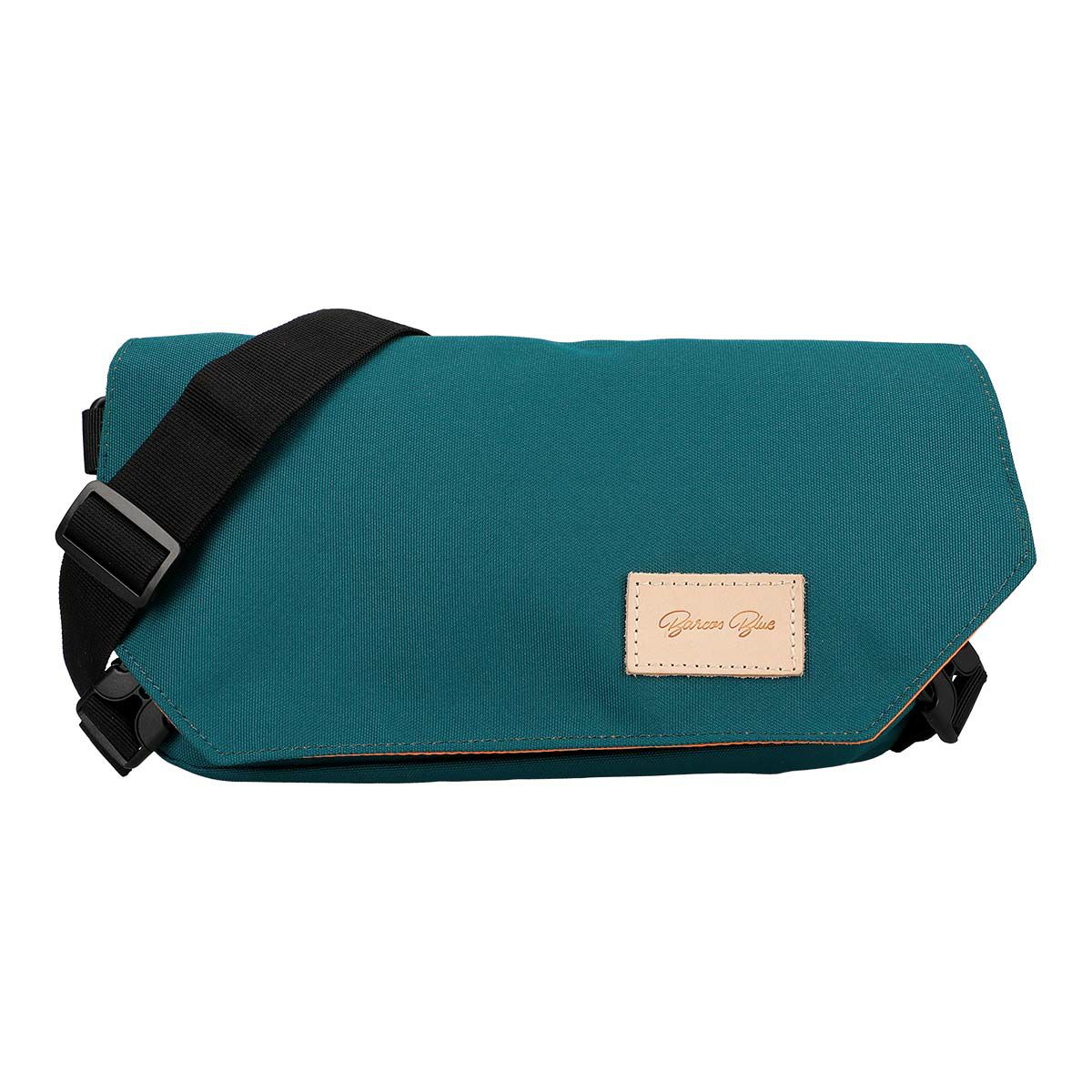 軽量メッセンジャーバッグ