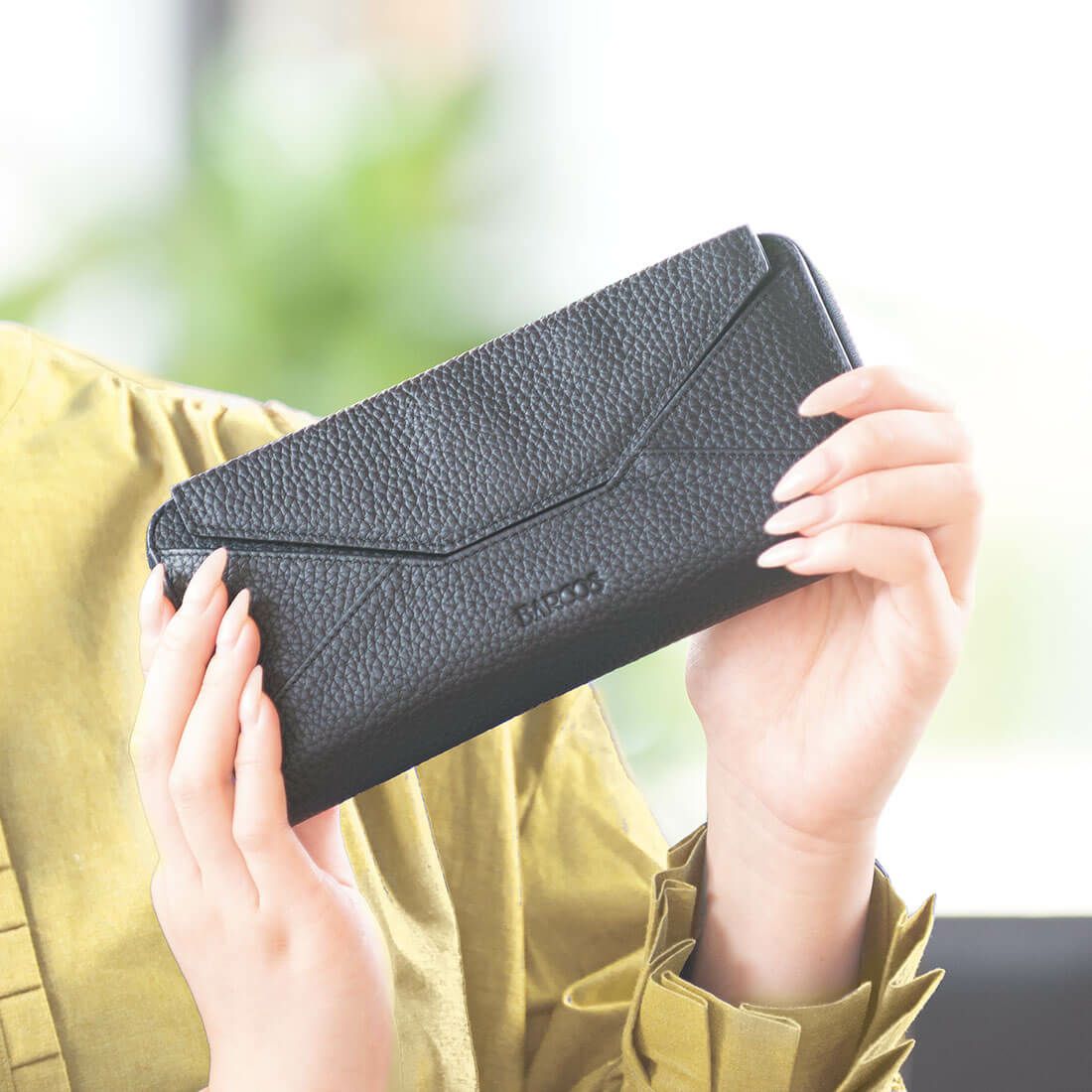 シュリンクレザーバイカラーロングウォレット＜ベロニカ＞