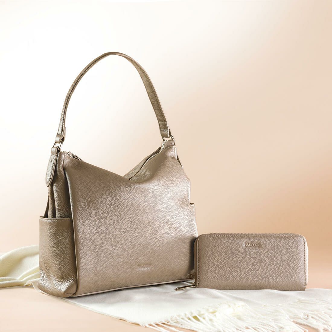 【セット商品】シュリンクレザーショルダーバッグ＆財布＜カジュアルセット＞