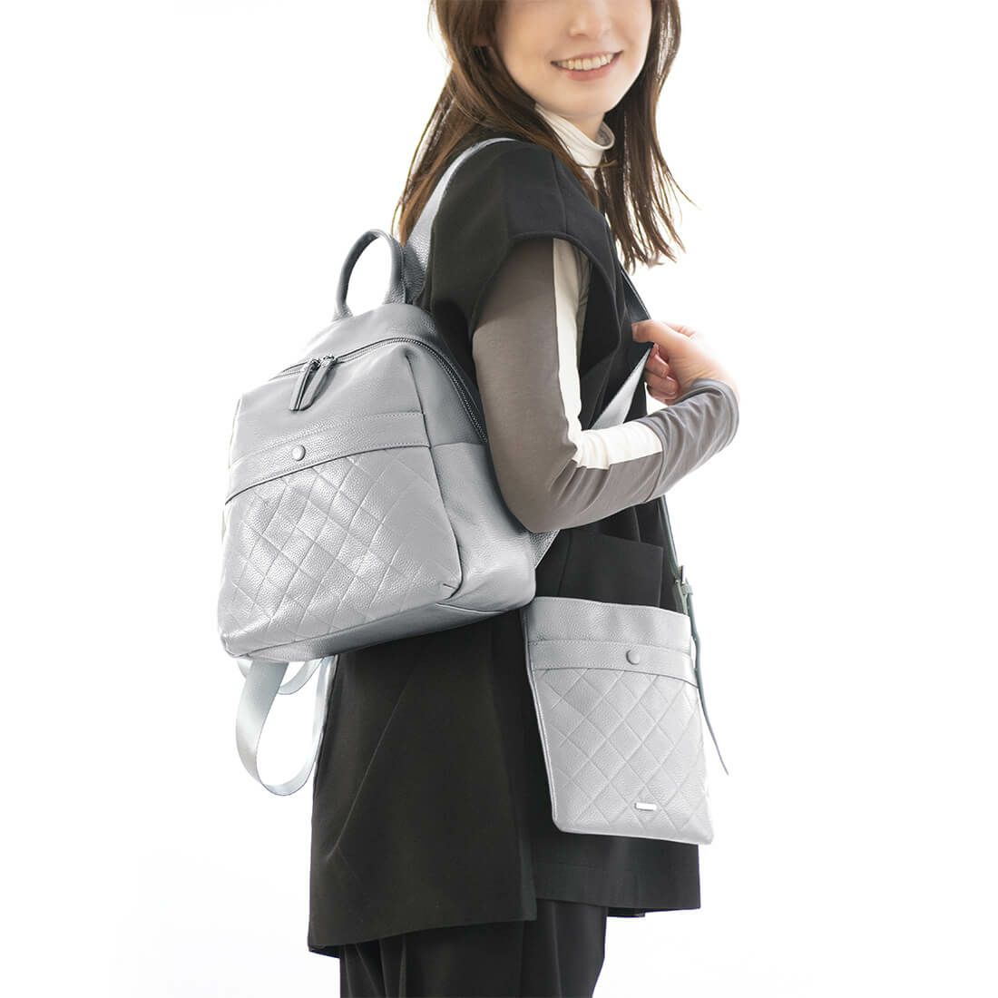 【セット商品】ダイヤモンドエンボスレザーリュック＆ポシェットセット＜ロンバス＞