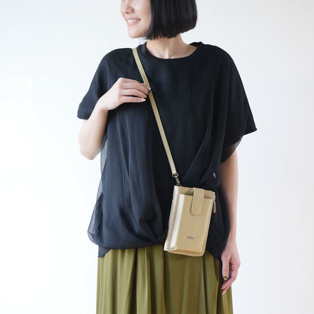 オールウェイズレザーポシェット＜ピッコラ＞