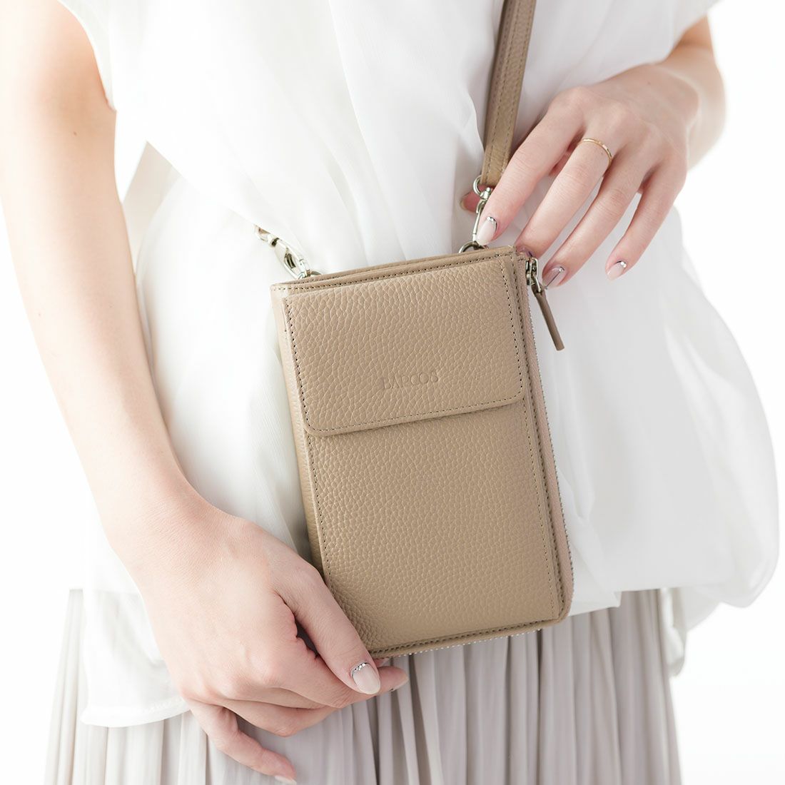 L字型シュリンクレザースマホポシェット＜アミーゴ＞