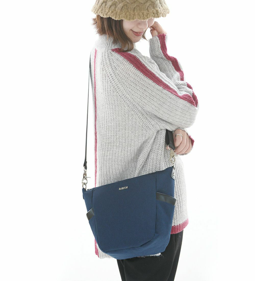 ヤンピーライトショルダーバッグ