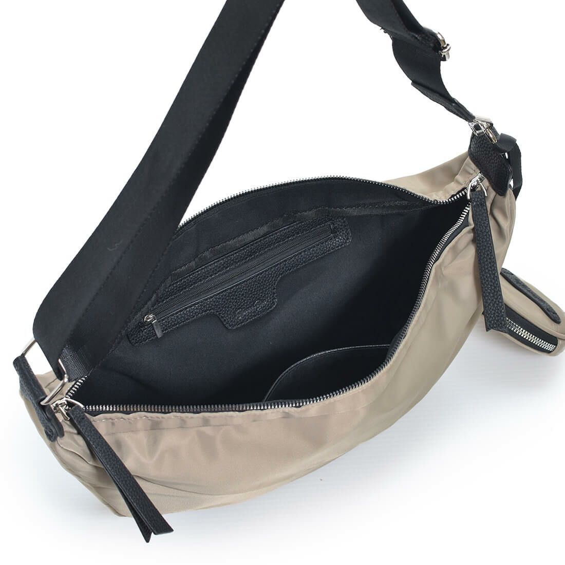 ポーチ付きナイロンショルダーバッグ