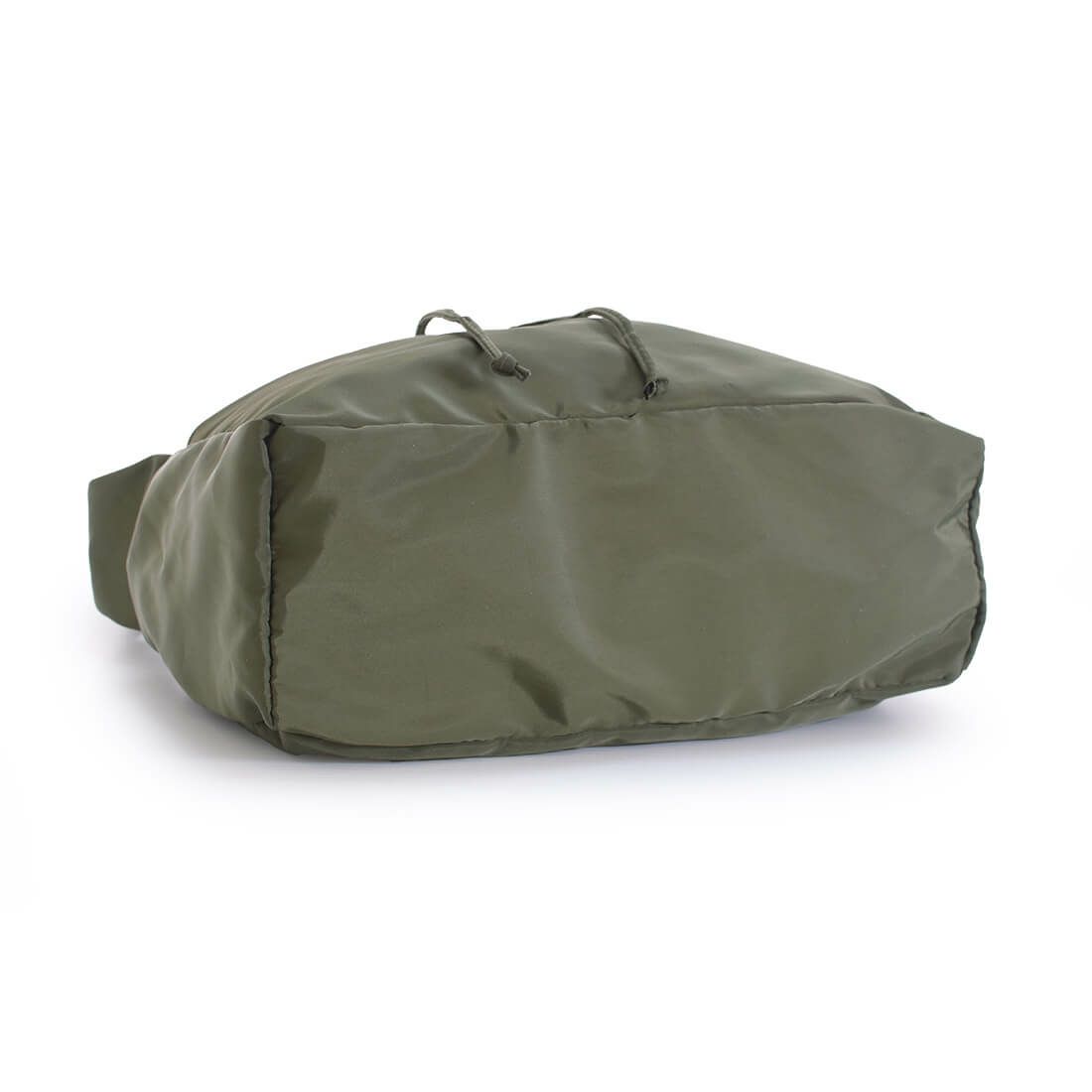 巾着型ナイロンショルダーバッグ