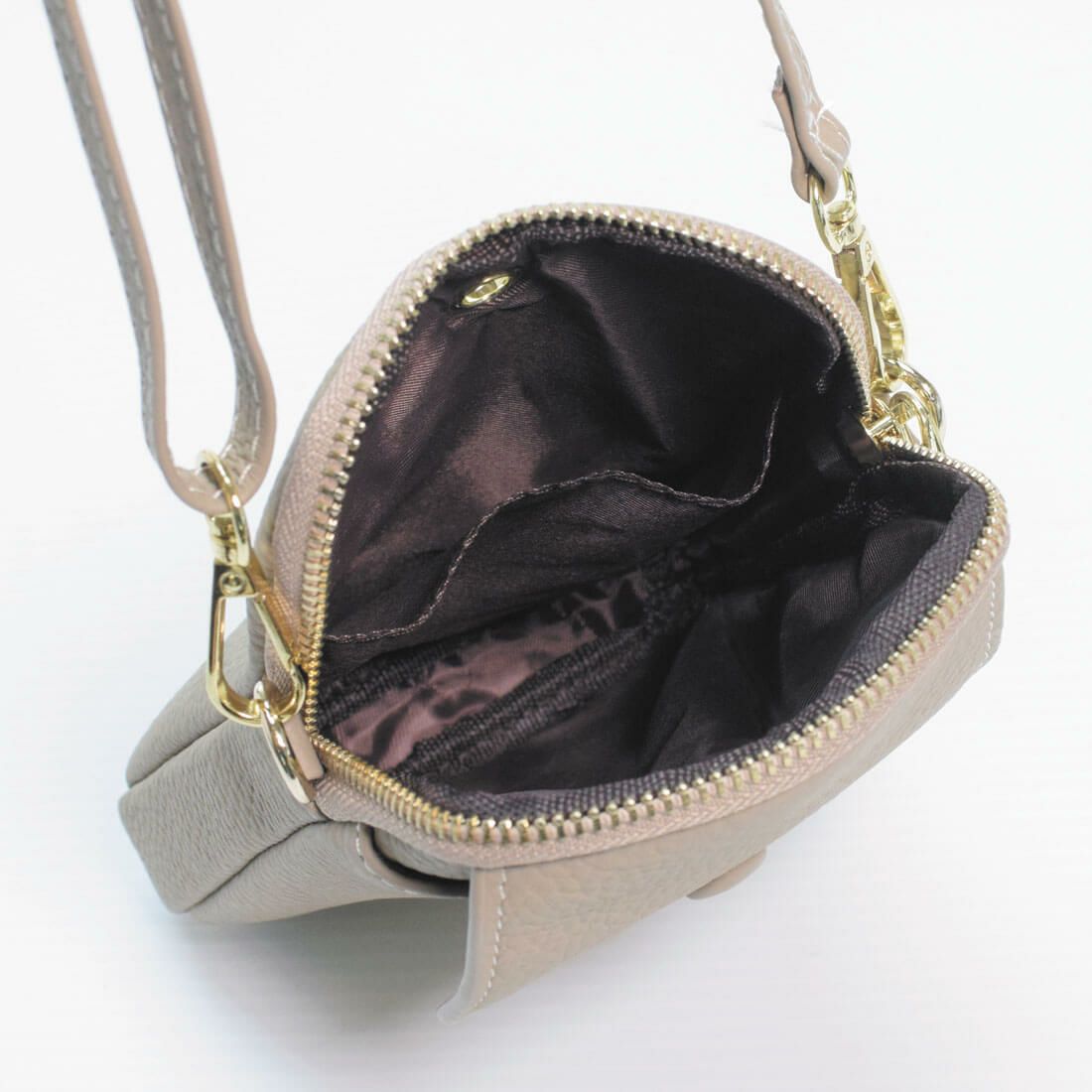 シュリンクレザーポシェット