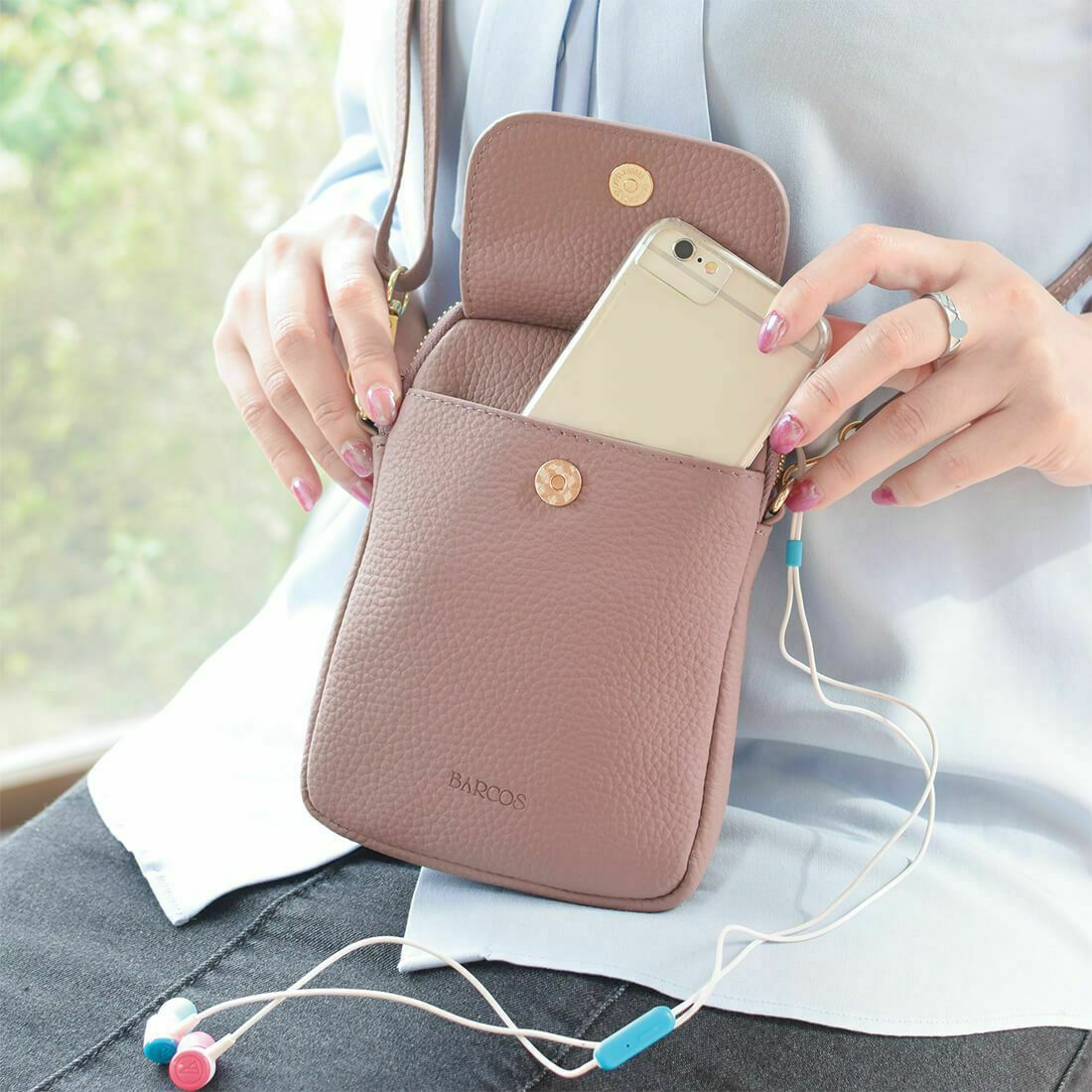 シュリンクレザーポシェット