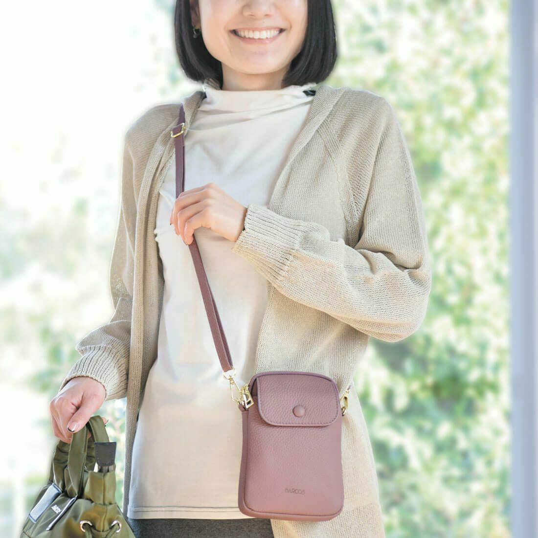 シュリンクレザーポシェット