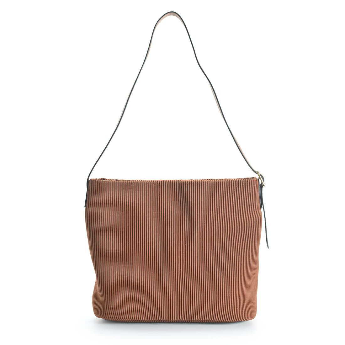 リブニット調ナイロンショルダーバッグ