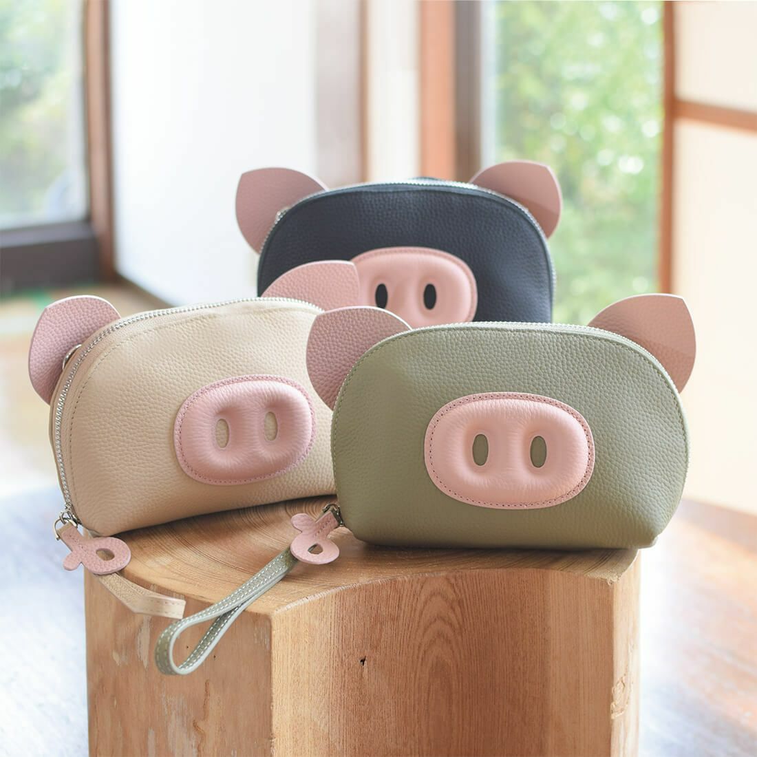 豚モチーフポーチ