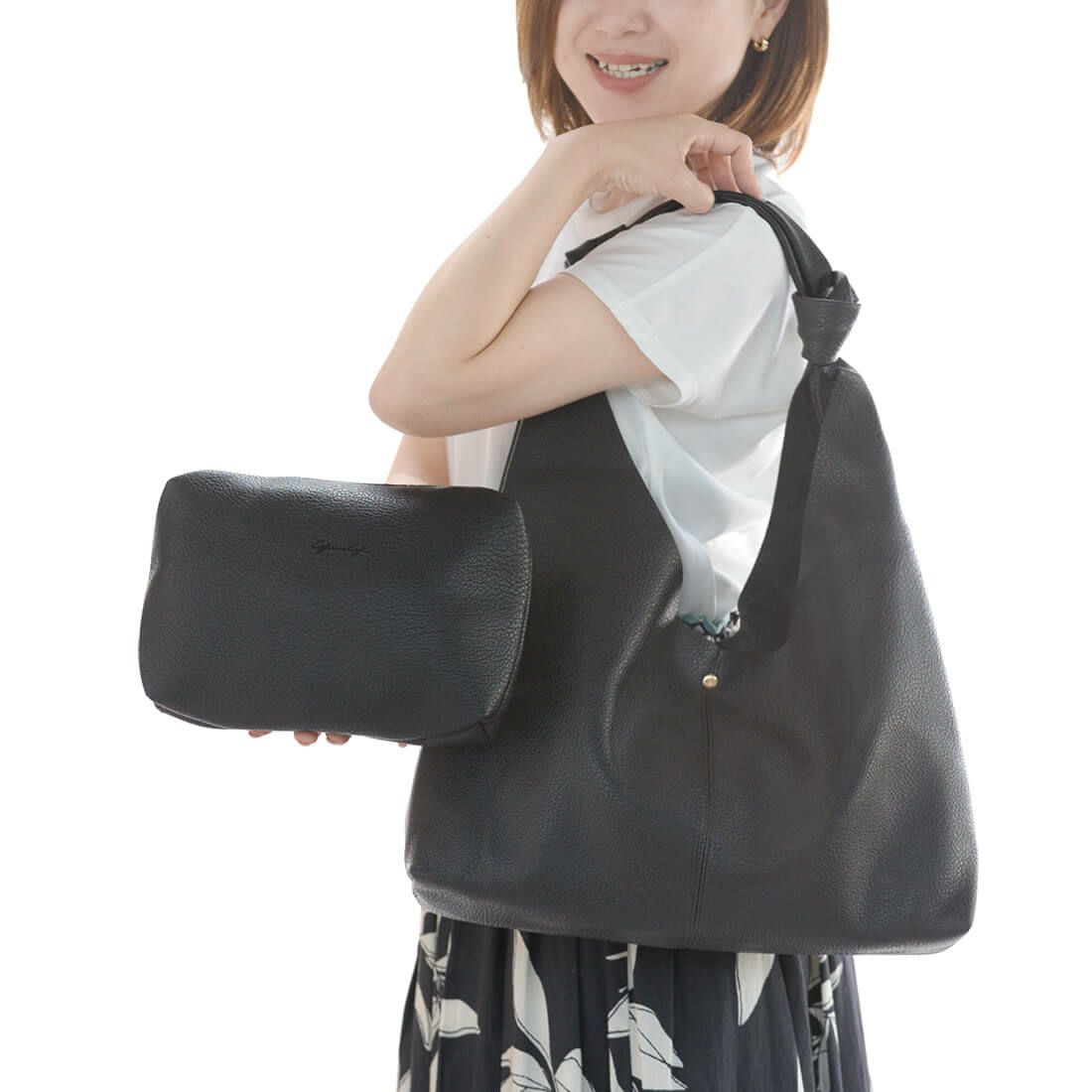 ノットモチーフフェイクレザーショルダーバッグ