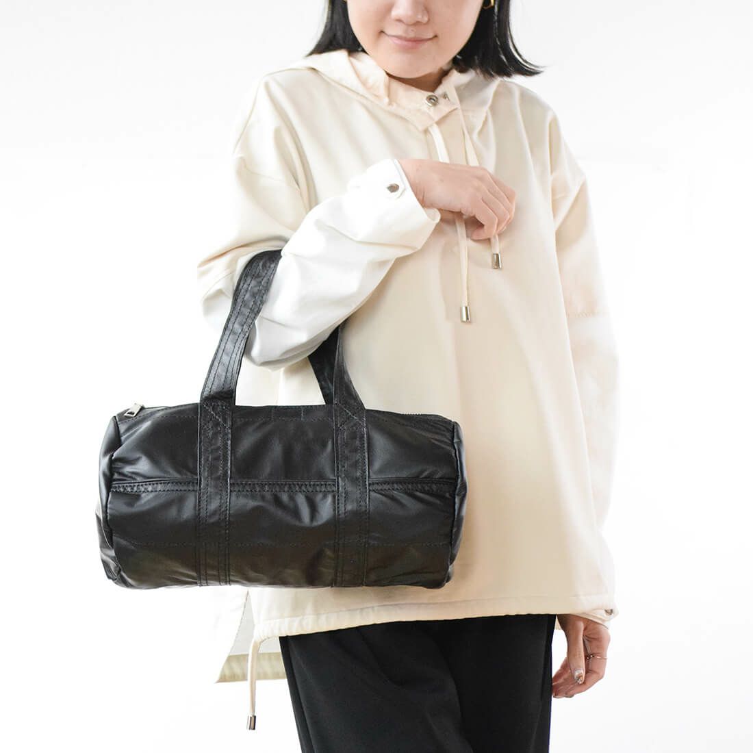 メタリックフェイクレザーハンドバッグ