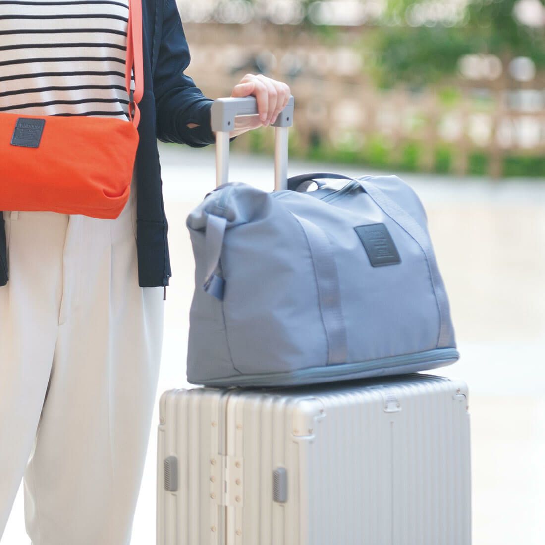 変形軽量ボストンバッグ