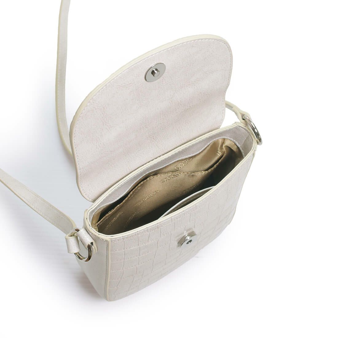 クロコ調型押しポシェット