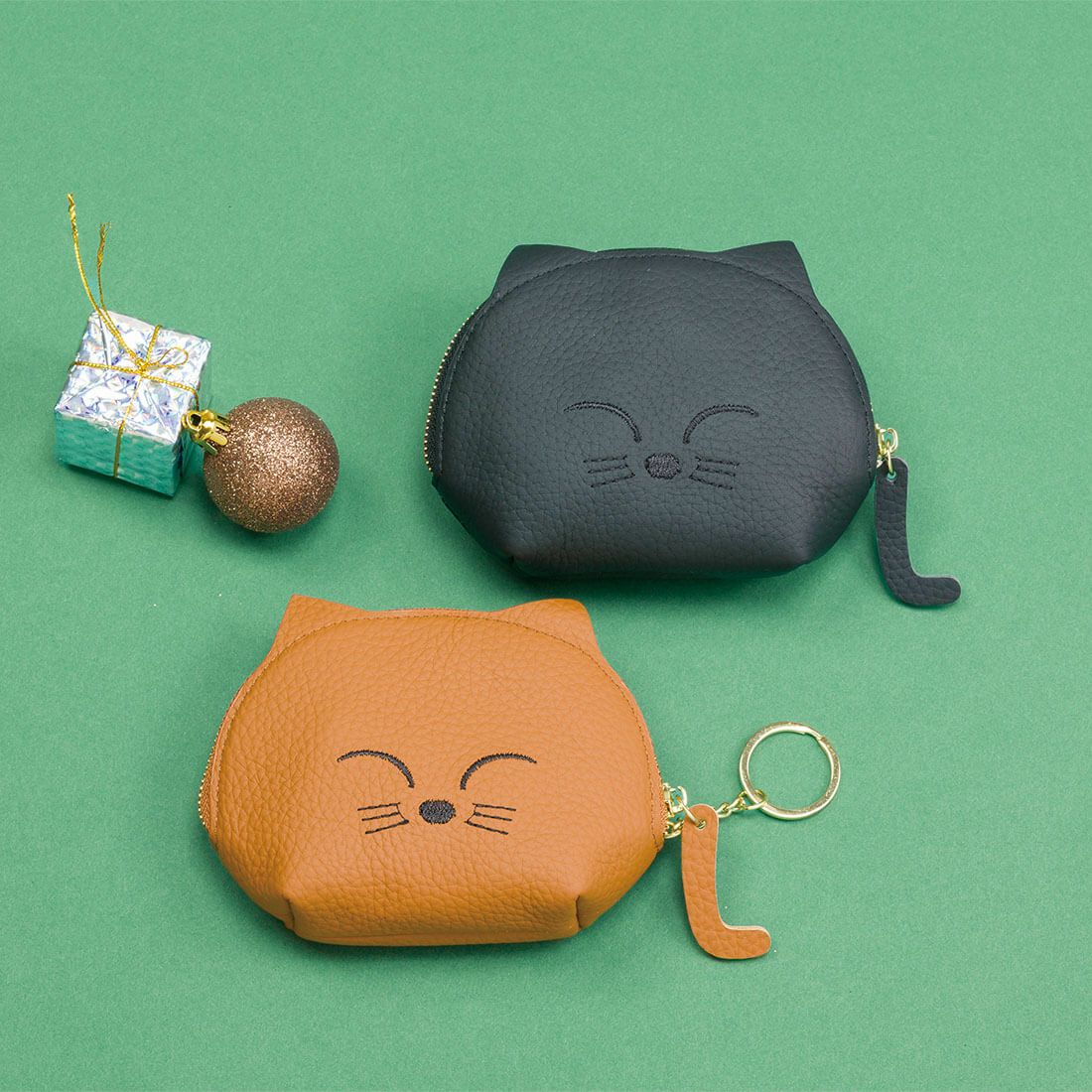 ネコモチーフレザーポーチ | バルコス公式オンラインショップ