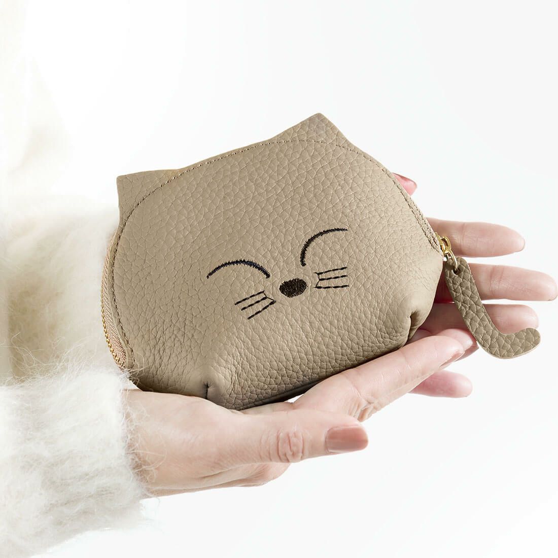 ネコモチーフレザーポーチ | バルコス公式オンラインショップ