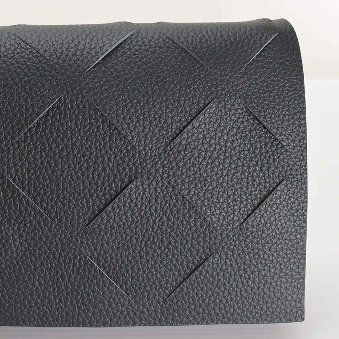 カットデザインレザークラッチバッグ