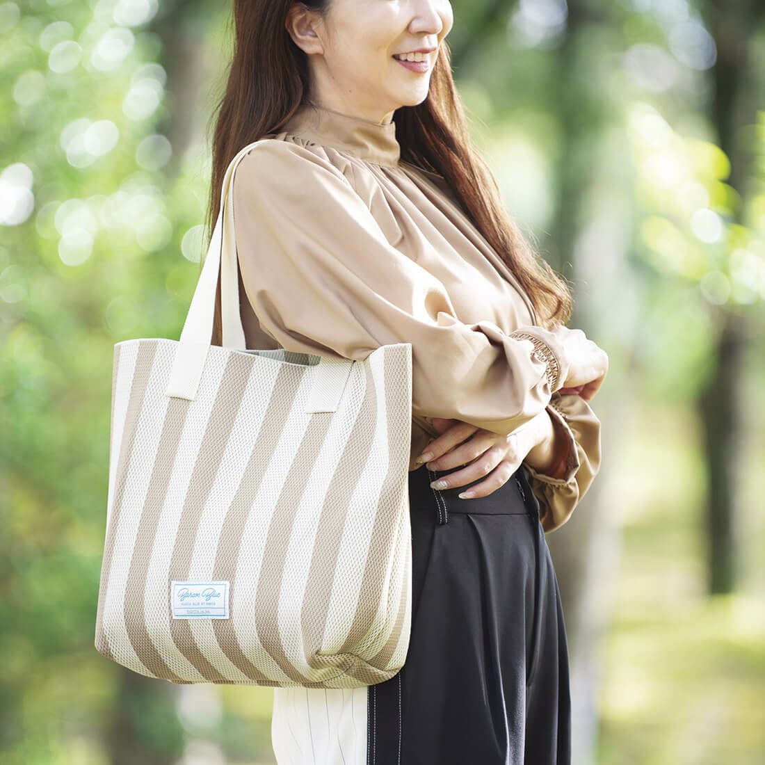 ストライプ柄軽量トートバッグ