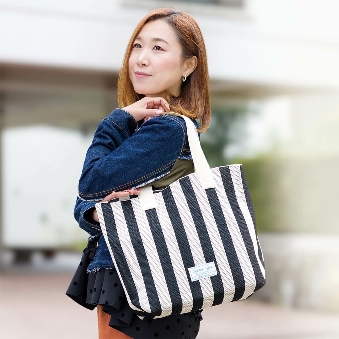 ストライプ柄軽量トートバッグ