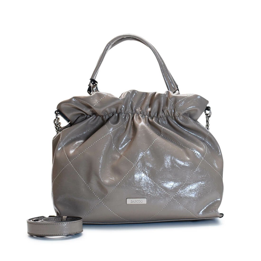 チェーン付きキルティングバッグ