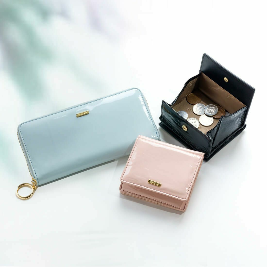 パテントレザーラウンド型長財布