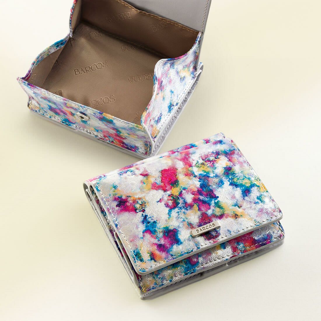 ペイントレザー折財布