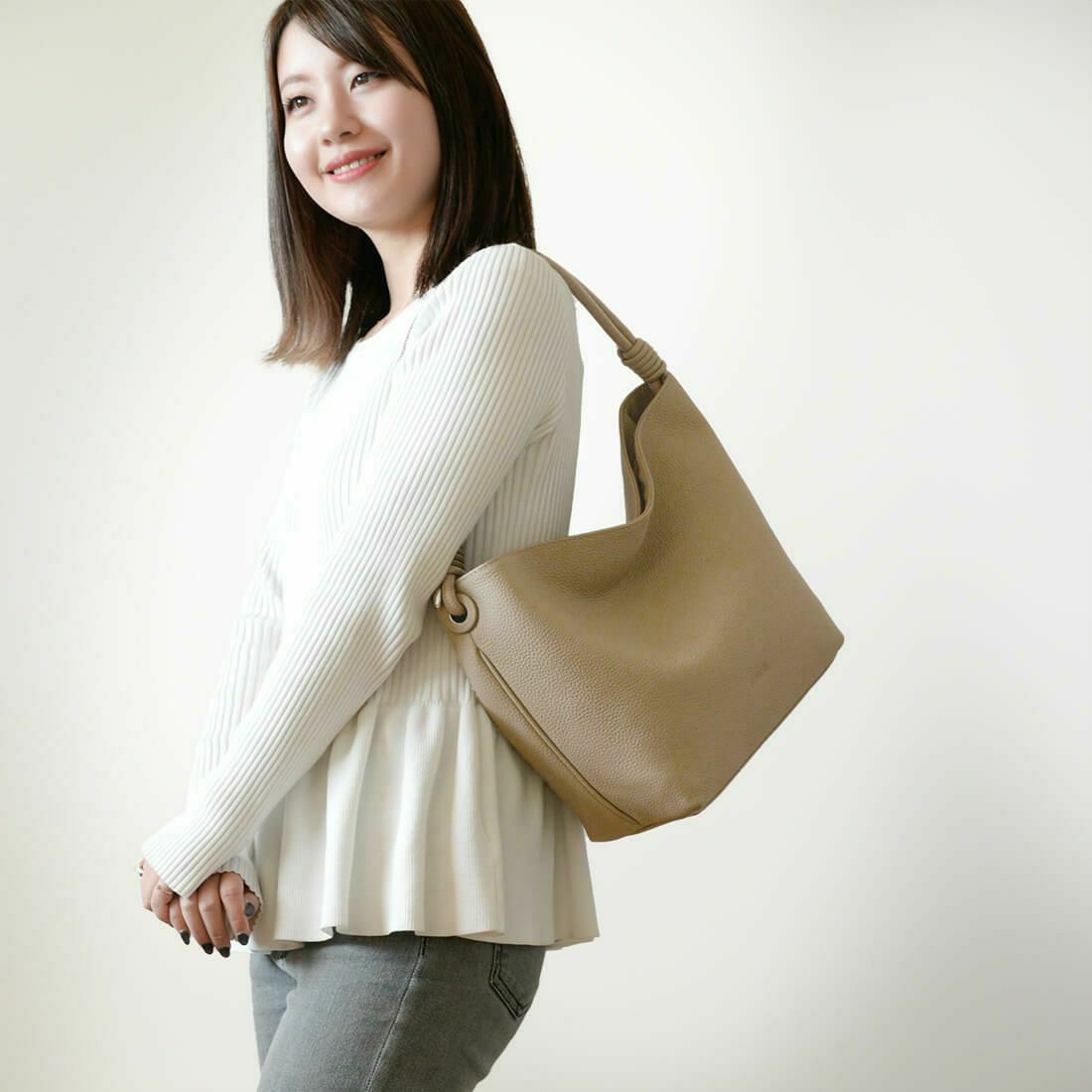 【アウトレット】本革ソフトシュリンクレザーハンドルデザインホーボーバッグ